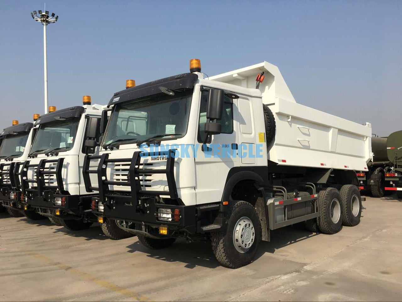 HOWO Brand New 6X4 380/430HP Tipper Truck - Самосвал камион: снимка 2 HOWO Brand New 6X4 380/430HP Tipper Truck - Самосвал камион: снимка 2