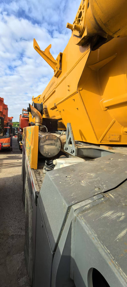 LIEBHERR Second Hand Truck Mounted Crane LTM1500-8.1 Heavy Duty Mobile Crane With High Quality - Автокран: снимка 4 LIEBHERR Second Hand Truck Mounted Crane LTM1500-8.1 Heavy Duty Mobile Crane With High Quality - Автокран: снимка 4