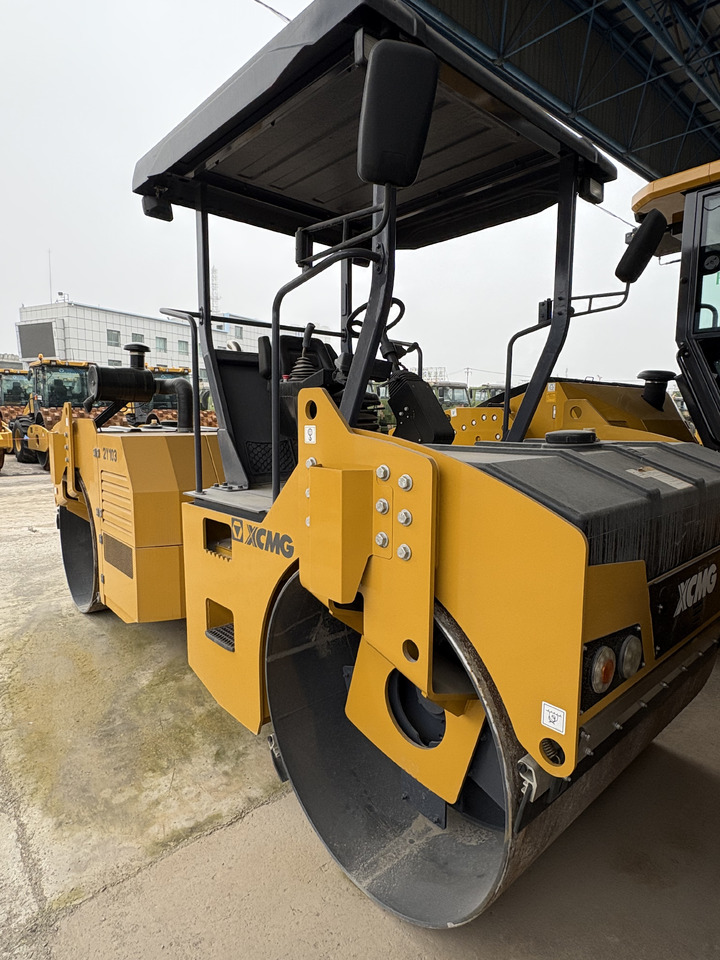 XCMG 8 ton 2Y103 double drum used vibratory road roller compactor 2022 - Пътен валяк: снимка 5 XCMG 8 ton 2Y103 double drum used vibratory road roller compactor 2022 - Пътен валяк: снимка 5