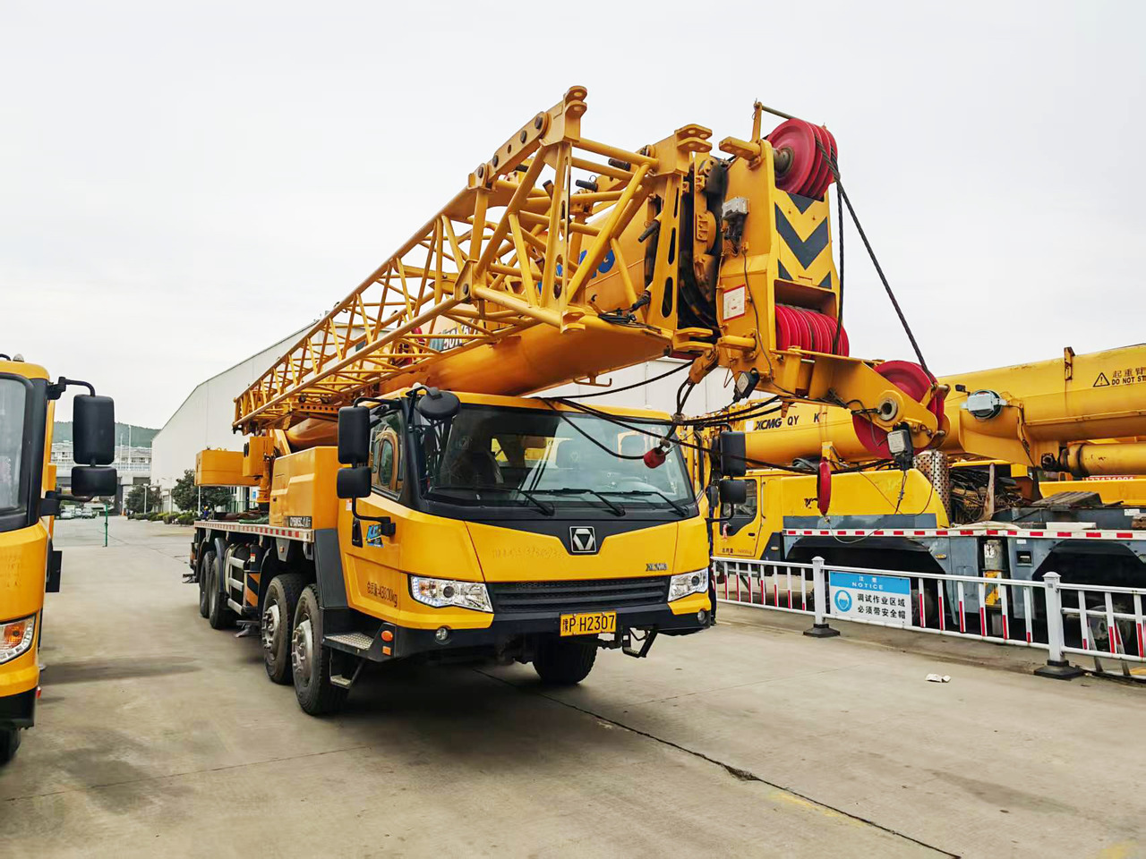 XCMG Factory Second Hand 50 Ton Mobile Crane QY50K5C_1 Hydraulic Arm Crane For Trucks - Автокран: снимка 2 XCMG Factory Second Hand 50 Ton Mobile Crane QY50K5C_1 Hydraulic Arm Crane For Trucks - Автокран: снимка 2