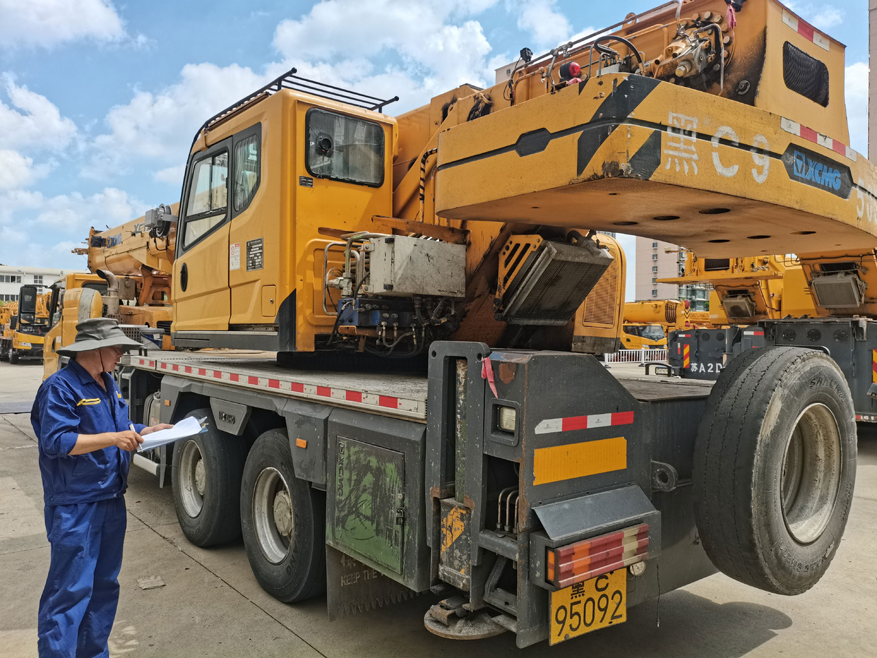 XCMG Manufacturer Second Hand Truck Crane 25 Tons XCT25L5 Mini Mobile Crane With Best Sale - Автокран: снимка 3 XCMG Manufacturer Second Hand Truck Crane 25 Tons XCT25L5 Mini Mobile Crane With Best Sale - Автокран: снимка 3