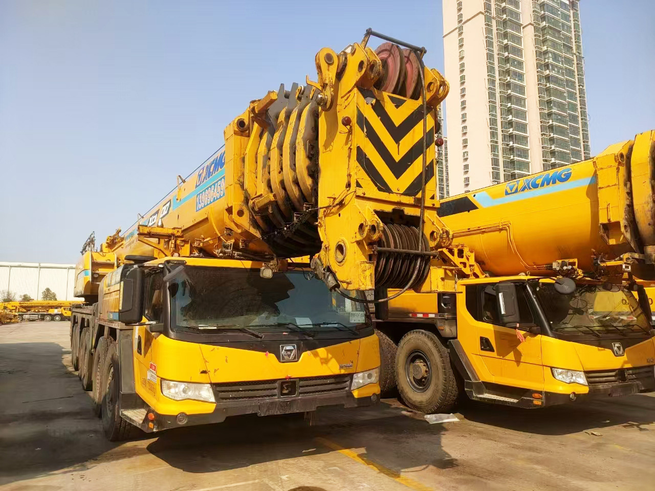 XCMG Manufacturer Used Mobile Hydraulic Truck Cranes XCA300 All Terrain Crane For Sale - Кран за всякакви терени: снимка 3 XCMG Manufacturer Used Mobile Hydraulic Truck Cranes XCA300 All Terrain Crane For Sale - Кран за всякакви терени: снимка 3