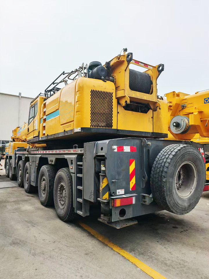 XCMG Manufacturer Used Mobile Hydraulic Truck Cranes XCA300 All Terrain Crane For Sale - Кран за всякакви терени: снимка 4 XCMG Manufacturer Used Mobile Hydraulic Truck Cranes XCA300 All Terrain Crane For Sale - Кран за всякакви терени: снимка 4