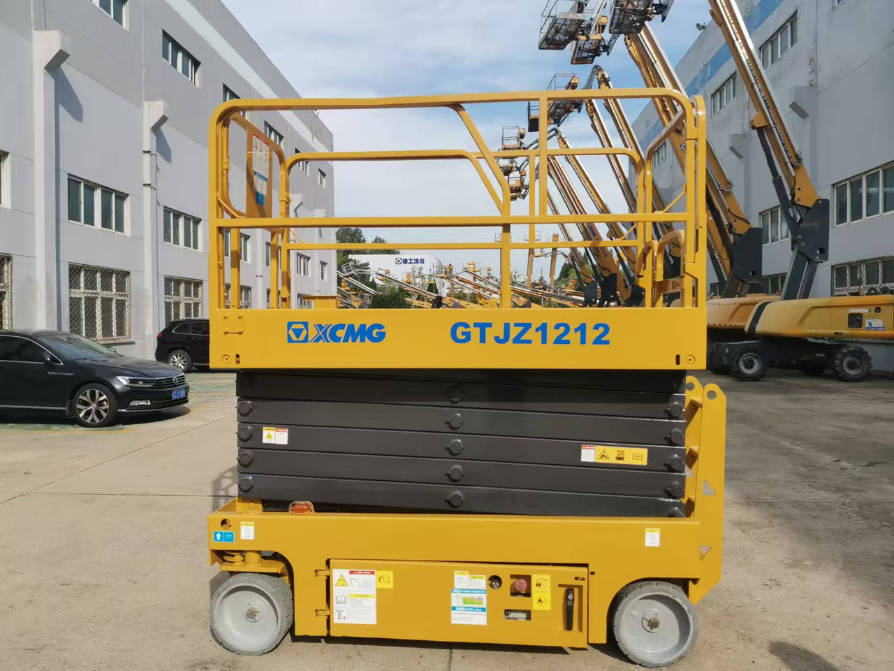 XCMG Official 12m Used Self Propelled Scissor Lift GTJZ1212 Aerial Work Platforms For Sale - Ножична работна платформа: снимка 3 XCMG Official 12m Used Self Propelled Scissor Lift GTJZ1212 Aerial Work Platforms For Sale - Ножична работна платформа: снимка 3