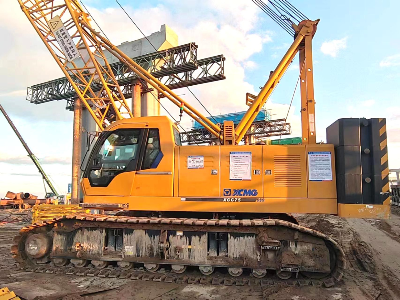 XCMG Official 75 Ton Mechanical Crawler Crane XGC75 Used Hydraulic Mobile Crane Hot Sale - Верижен кран: снимка 3 XCMG Official 75 Ton Mechanical Crawler Crane XGC75 Used Hydraulic Mobile Crane Hot Sale - Верижен кран: снимка 3