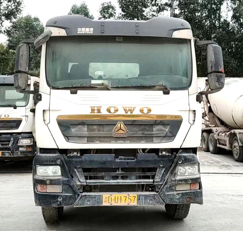 XCMG Official G4804B 12cubic Used Hydraulic Diesel Concrete Mixer Truck Second Hand Cement Mixers Sale - Бетоновоз: снимка 3 XCMG Official G4804B 12cubic Used Hydraulic Diesel Concrete Mixer Truck Second Hand Cement Mixers Sale - Бетоновоз: снимка 3