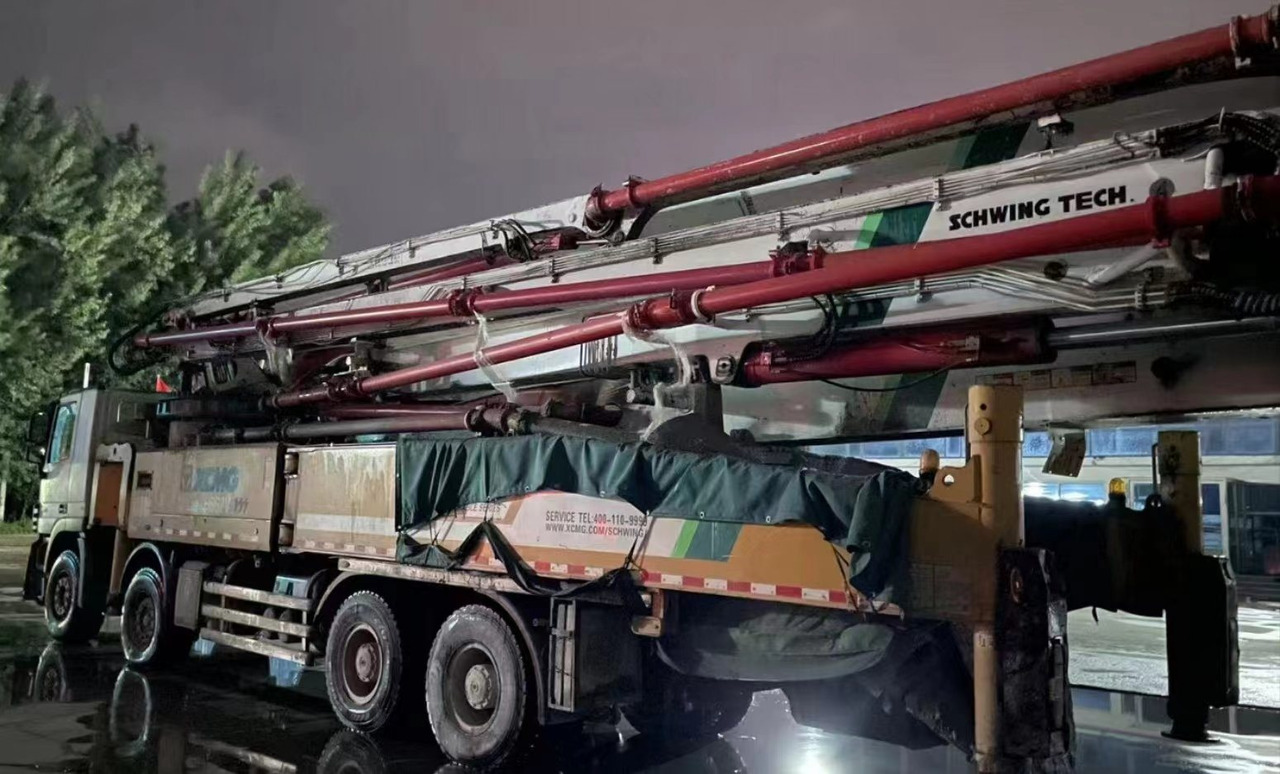 XCMG Official Hb58V Concrete Machinery 2019 Used 58m Concrete Pump Truck for Sale - Бетон помпа: снимка 2 XCMG Official Hb58V Concrete Machinery 2019 Used 58m Concrete Pump Truck for Sale - Бетон помпа: снимка 2