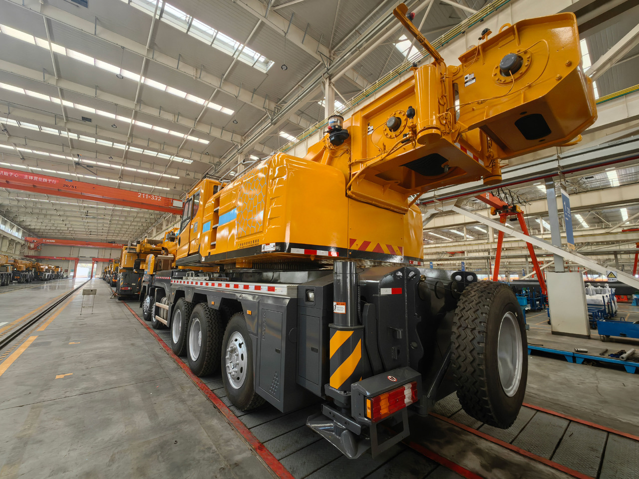 XCMG Official Mobile Crane Machine XCT110 110t Used Truck Crane For Sale - Автокран: снимка 2 XCMG Official Mobile Crane Machine XCT110 110t Used Truck Crane For Sale - Автокран: снимка 2