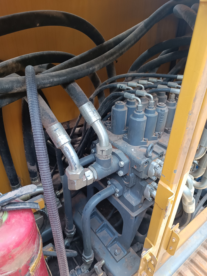 XCMG Official Second Hand 2020 Year XR240E Rotary Drilling Crawler Drilling Machine With Best Sale - Пробивна машина: снимка 5 XCMG Official Second Hand 2020 Year XR240E Rotary Drilling Crawler Drilling Machine With Best Sale - Пробивна машина: снимка 5