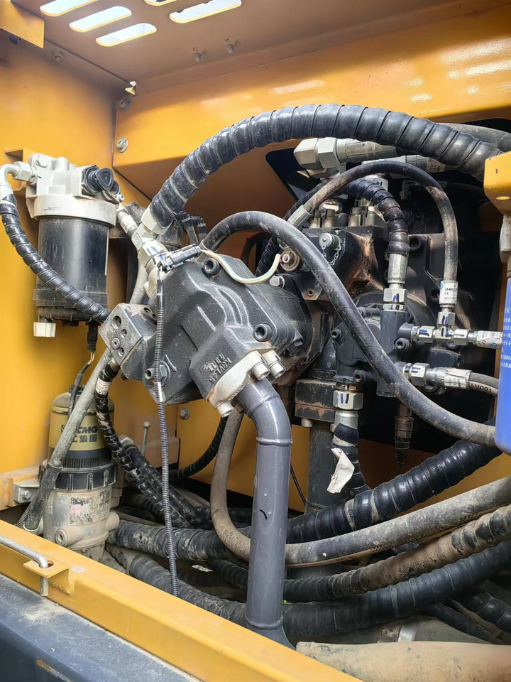 XCMG Official Second Hand Rotary Drill Machine XR160E Small Crawler Drill Rig Hot Sale - Пробивна машина: снимка 3 XCMG Official Second Hand Rotary Drill Machine XR160E Small Crawler Drill Rig Hot Sale - Пробивна машина: снимка 3