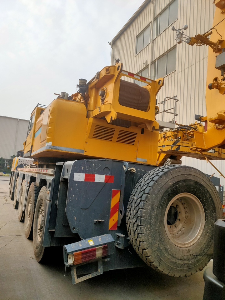 XCMG Official Second Hand Truck Cranes XCA300_1 300 Ton Mobile Crane Price - Кран за всякакви терени: снимка 3 XCMG Official Second Hand Truck Cranes XCA300_1 300 Ton Mobile Crane Price - Кран за всякакви терени: снимка 3
