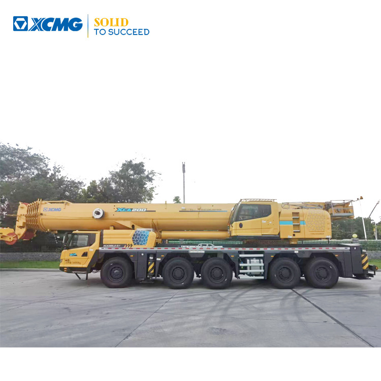 XCMG Official Used 200ton Truck Lifting Crane XCA200L8 Hydraulic Mobile Crane Price List - Кран за всякакви терени: снимка 1 XCMG Official Used 200ton Truck Lifting Crane XCA200L8 Hydraulic Mobile Crane Price List - Кран за всякакви терени: снимка 1