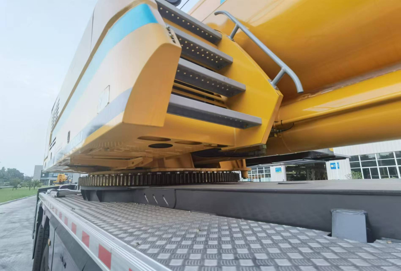 XCMG Official Used 200ton Truck Lifting Crane XCA200L8 Hydraulic Mobile Crane Price List - Кран за всякакви терени: снимка 5 XCMG Official Used 200ton Truck Lifting Crane XCA200L8 Hydraulic Mobile Crane Price List - Кран за всякакви терени: снимка 5