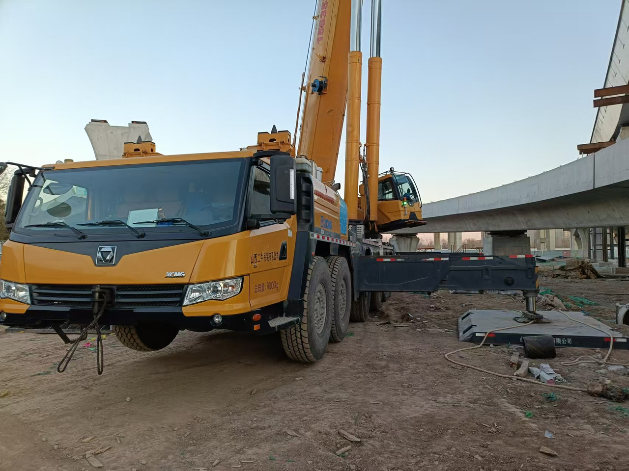 XCMG Official Used 460t All Terrain Crane XCA460 Hydraulic Truck Crane Hot Sale - Кран за всякакви терени: снимка 3 XCMG Official Used 460t All Terrain Crane XCA460 Hydraulic Truck Crane Hot Sale - Кран за всякакви терени: снимка 3
