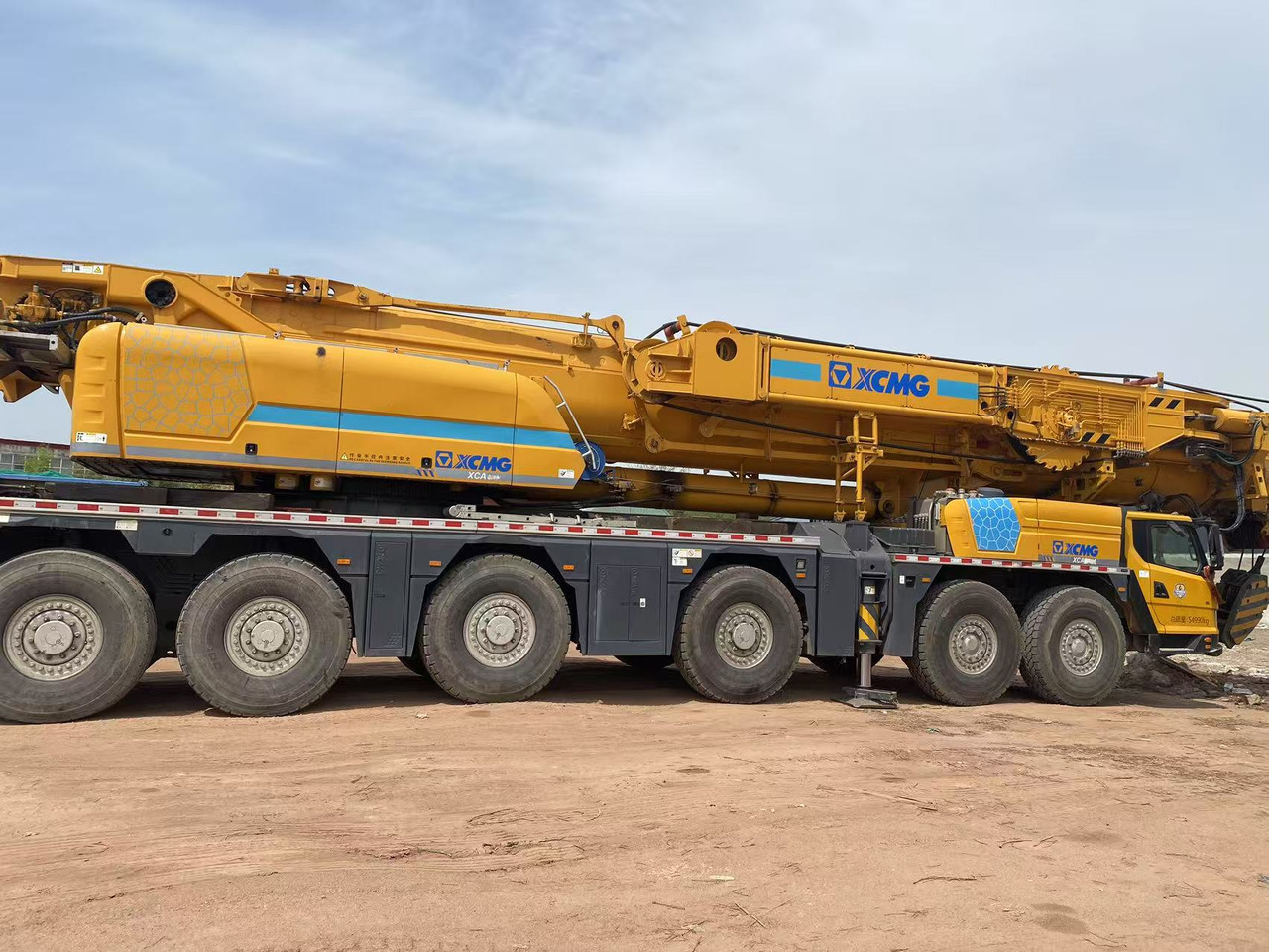 XCMG Official Used All Terrain Crane XCA300-1 300 Ton Mobile Crane Price - Кран за всякакви терени: снимка 4 XCMG Official Used All Terrain Crane XCA300-1 300 Ton Mobile Crane Price - Кран за всякакви терени: снимка 4