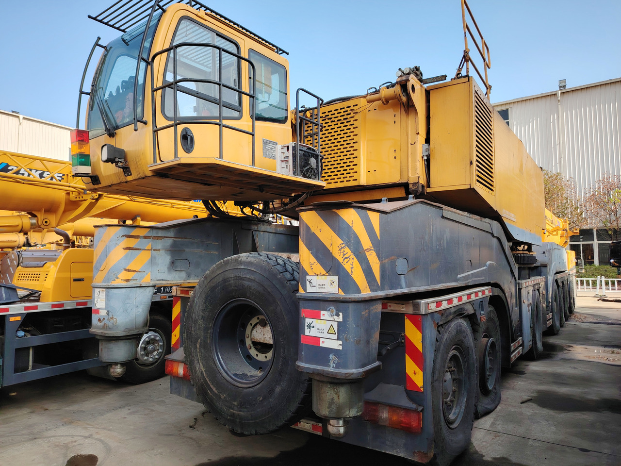 XCMG Official Used Heavy Duty Hydraulics Crane QAY650A All Terrain Cranes For Sale 650 Ton - Кран за всякакви терени: снимка 4 XCMG Official Used Heavy Duty Hydraulics Crane QAY650A All Terrain Cranes For Sale 650 Ton - Кран за всякакви терени: снимка 4