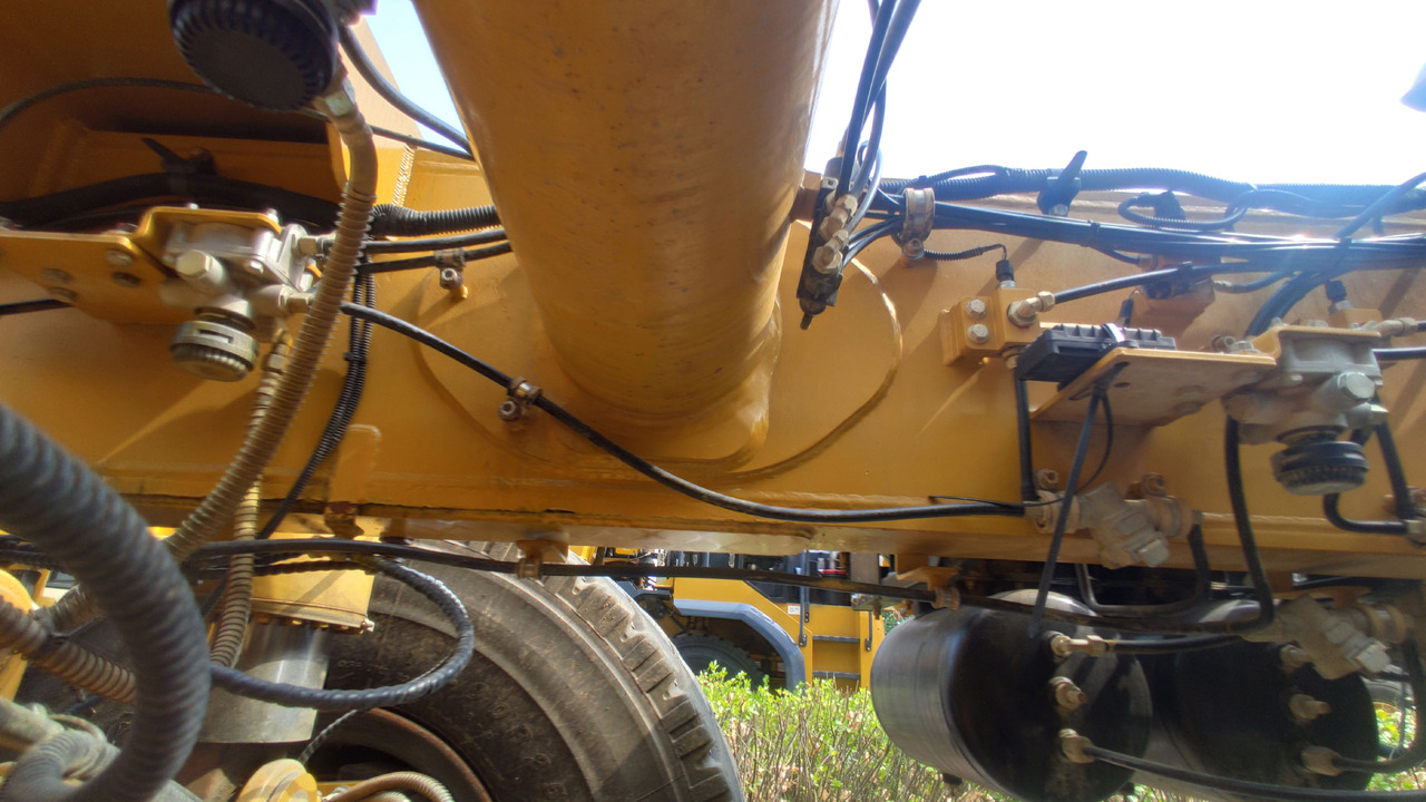 Лизинг на  XCMG Official Used Mining Dump Trucks XDR80T 70 Ton Dumper Truck For Sale XCMG Official Used Mining Dump Trucks XDR80T 70 Ton Dumper Truck For Sale: снимка 13