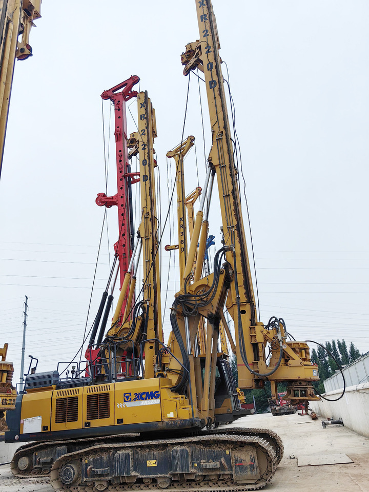 XCMG Offiical Used Rotary Drilling Rigs Drilling Machine XR220D Pile Drilling Rig For Sale - Пробивна машина: снимка 3 XCMG Offiical Used Rotary Drilling Rigs Drilling Machine XR220D Pile Drilling Rig For Sale - Пробивна машина: снимка 3
