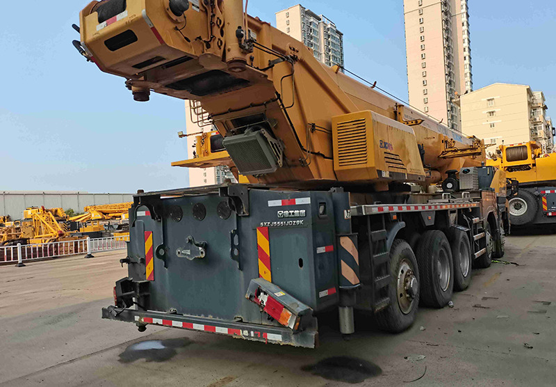 XCMG QY95K7C 90ton 95ton second hand hydraulic crane price - Автокран: снимка 3 XCMG QY95K7C 90ton 95ton second hand hydraulic crane price - Автокран: снимка 3