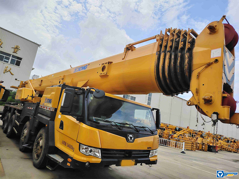 XCMG QY95K7C used 95 ton mobile crane with good condition - Автокран: снимка 2 XCMG QY95K7C used 95 ton mobile crane with good condition - Автокран: снимка 2