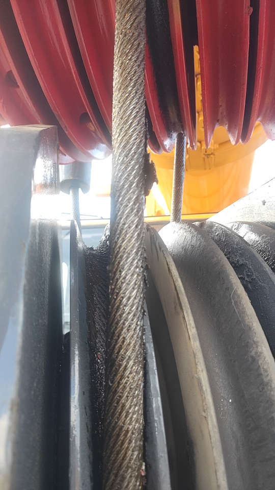 XCMG Truck crane Second Hand mobile hydraulic crane QAY160 Used - Автокран: снимка 5 XCMG Truck crane Second Hand mobile hydraulic crane QAY160 Used - Автокран: снимка 5