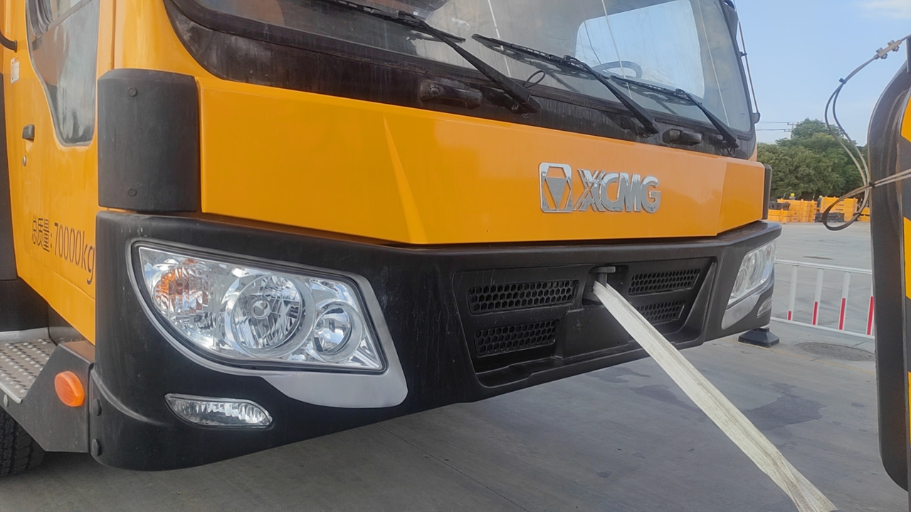 XCMG Truck crane Second Hand mobile hydraulic crane QAY160 Used - Автокран: снимка 4 XCMG Truck crane Second Hand mobile hydraulic crane QAY160 Used - Автокран: снимка 4