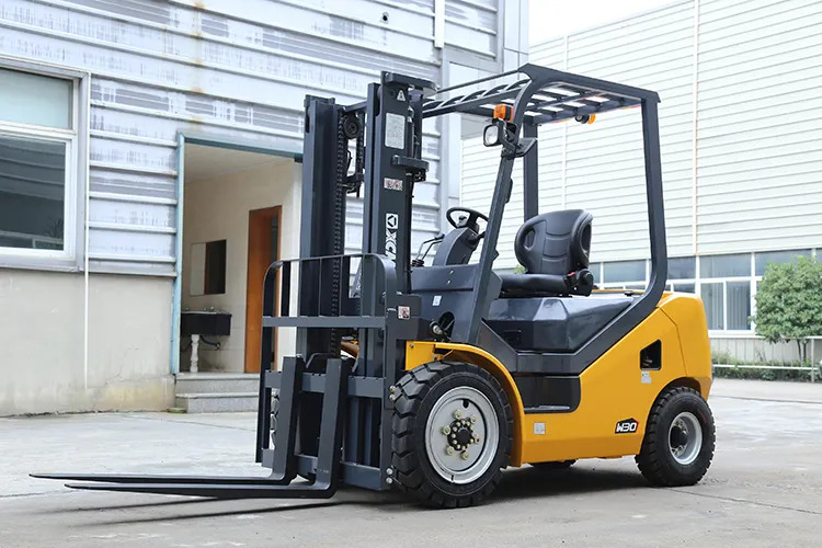 XCMG XCB30 3 ton hydraulic Fork Lift Truck Forklift With Attachments - Мотокар с висока проходимост: снимка 3 XCMG XCB30 3 ton hydraulic Fork Lift Truck Forklift With Attachments - Мотокар с висока проходимост: снимка 3