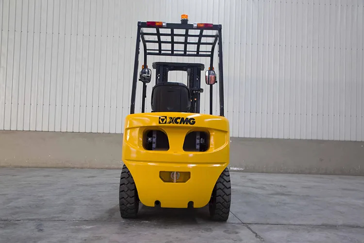 XCMG XCB30 3 ton hydraulic Fork Lift Truck Forklift With Attachments - Мотокар с висока проходимост: снимка 5 XCMG XCB30 3 ton hydraulic Fork Lift Truck Forklift With Attachments - Мотокар с висока проходимост: снимка 5
