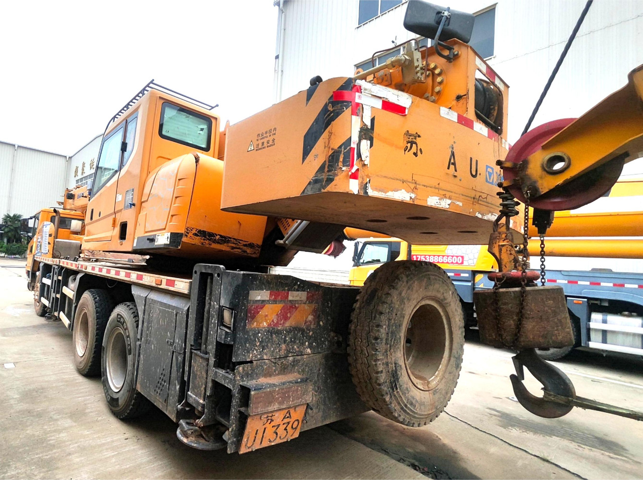 XCMG XCT20L5 20ton used 5-section mobile hydraulic truck crane price - Автокран: снимка 4 XCMG XCT20L5 20ton used 5-section mobile hydraulic truck crane price - Автокран: снимка 4
