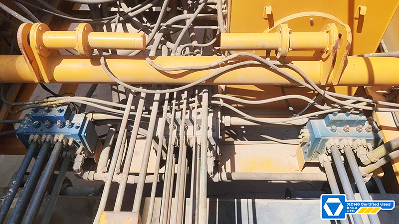 XCMG XGC650 650ton used hydraulic crawler crane for sale - Верижен кран: снимка 2 XCMG XGC650 650ton used hydraulic crawler crane for sale - Верижен кран: снимка 2
