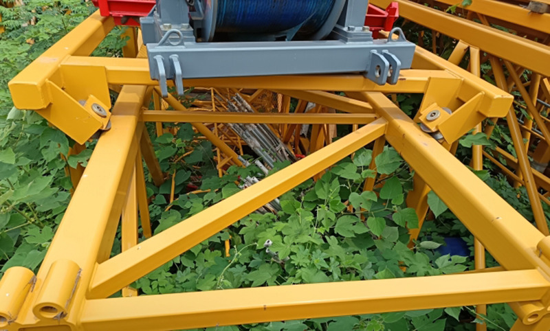 Кулокран XCMG XGT6013-6S1 used 6ton Topless Tower Crane for sale: снимка 7