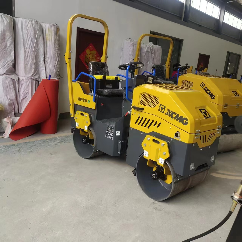 XCMG XMR110 1ton samll road roller hydraulic vibratory compator price - Мини валяк: снимка 4 XCMG XMR110 1ton samll road roller hydraulic vibratory compator price - Мини валяк: снимка 4