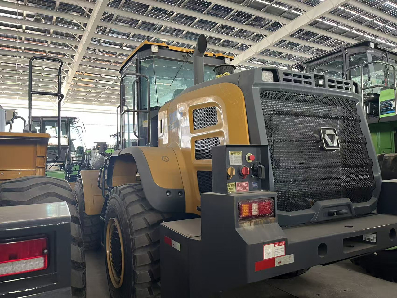 XCMG official XC948 4.5ton wheel loader hydraulic with diesel engine in stock - Колесен товарач: снимка 3 XCMG official XC948 4.5ton wheel loader hydraulic with diesel engine in stock - Колесен товарач: снимка 3