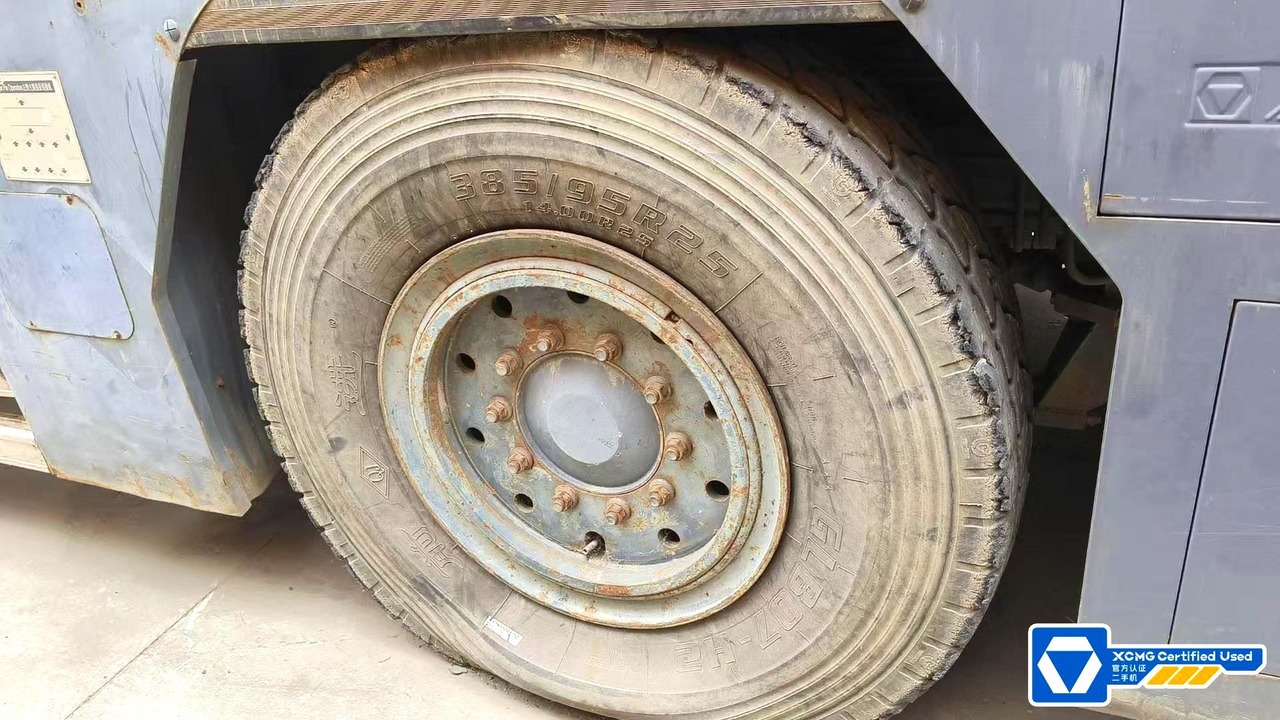 XCMG second hand large ton all terrain crane 650 ton QAY650 - Кран за всякакви терени: снимка 4 XCMG second hand large ton all terrain crane 650 ton QAY650 - Кран за всякакви терени: снимка 4