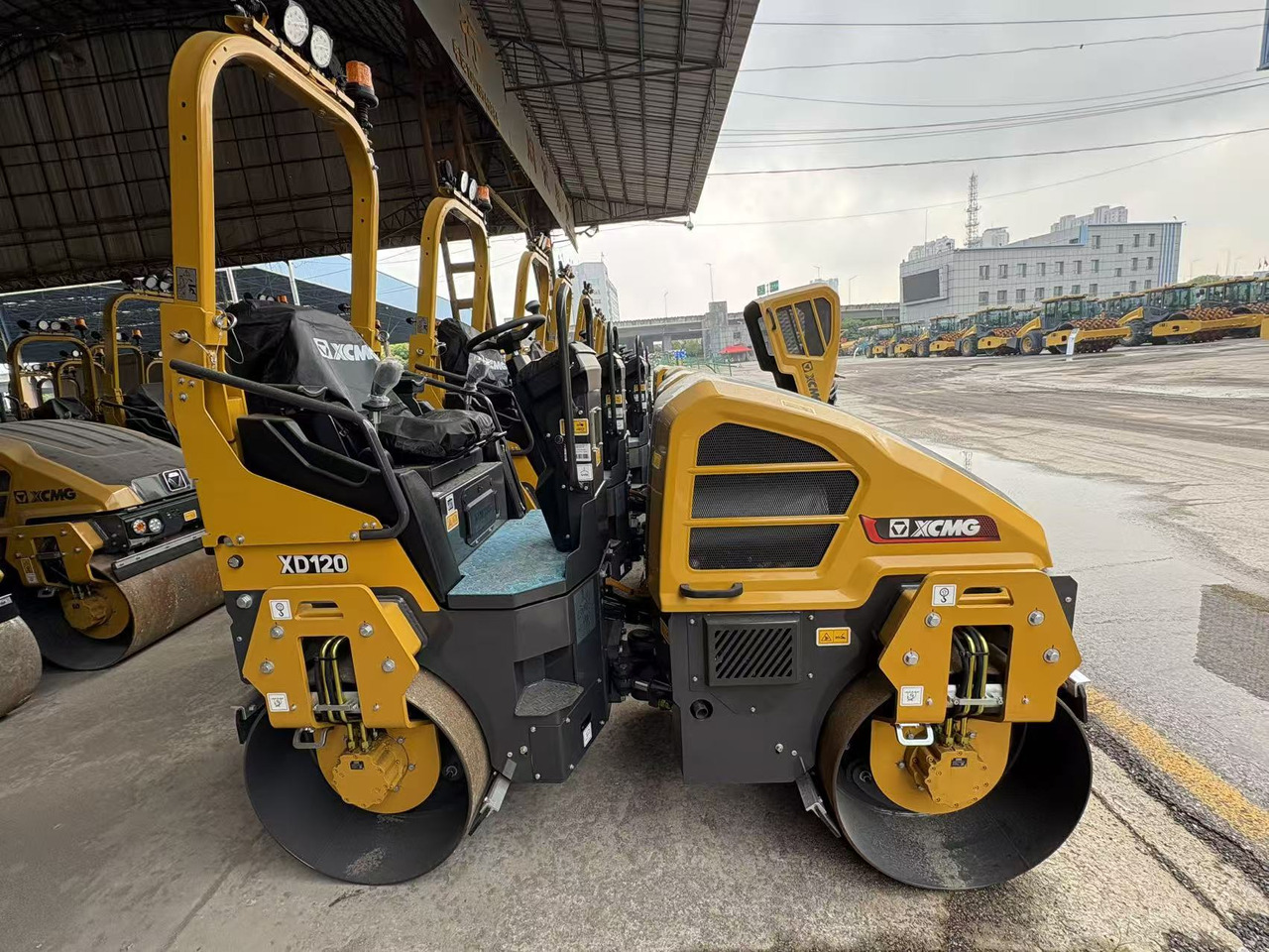XCMG small XD120 Double Drum Vibratory Road Roller - Мини валяк: снимка 4 XCMG small XD120 Double Drum Vibratory Road Roller - Мини валяк: снимка 4
