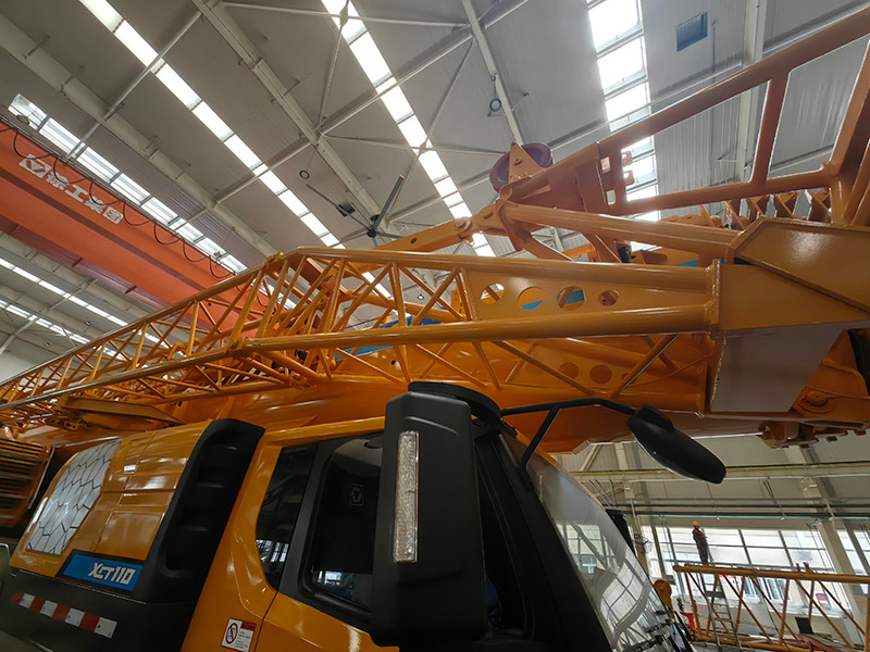XCMG used XCT110 110ton telescopic boom truck crane mobile for sale - Кран: снимка 5 XCMG used XCT110 110ton telescopic boom truck crane mobile for sale - Кран: снимка 5