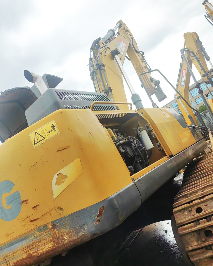 XCMG used hydraulic excavator XE490DK 49ton for sale - Верижен багер: снимка 2 XCMG used hydraulic excavator XE490DK 49ton for sale - Верижен багер: снимка 2