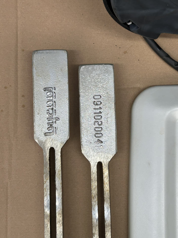 COOLTRONIC 1400 G2 SLIM HATCH - Част от климатичната система за Камион: снимка 4 COOLTRONIC 1400 G2 SLIM HATCH - Част от климатичната система за Камион: снимка 4