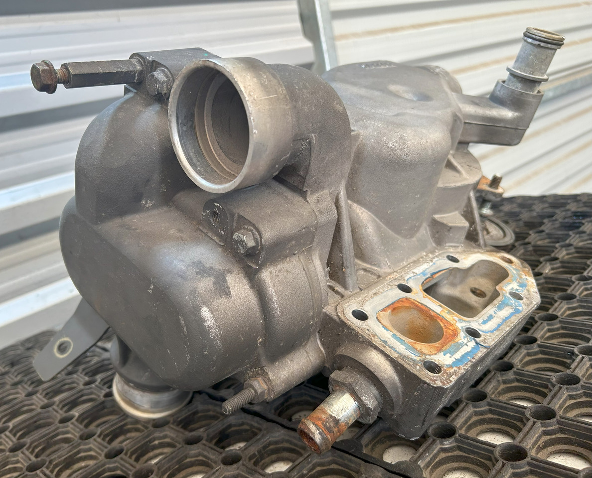Помпа за охлаждаща течност DAF COOLANT PUMP DAF XF 106: снимка 6