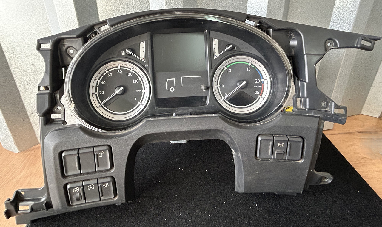 DAF COUNTER CLOCK + HARNESS + CONSOLE DAF XF 106 1980452 + 1900912 + 1951834 - Табло: снимка 1 DAF COUNTER CLOCK + HARNESS + CONSOLE DAF XF 106 1980452 + 1900912 + 1951834 - Табло: снимка 1
