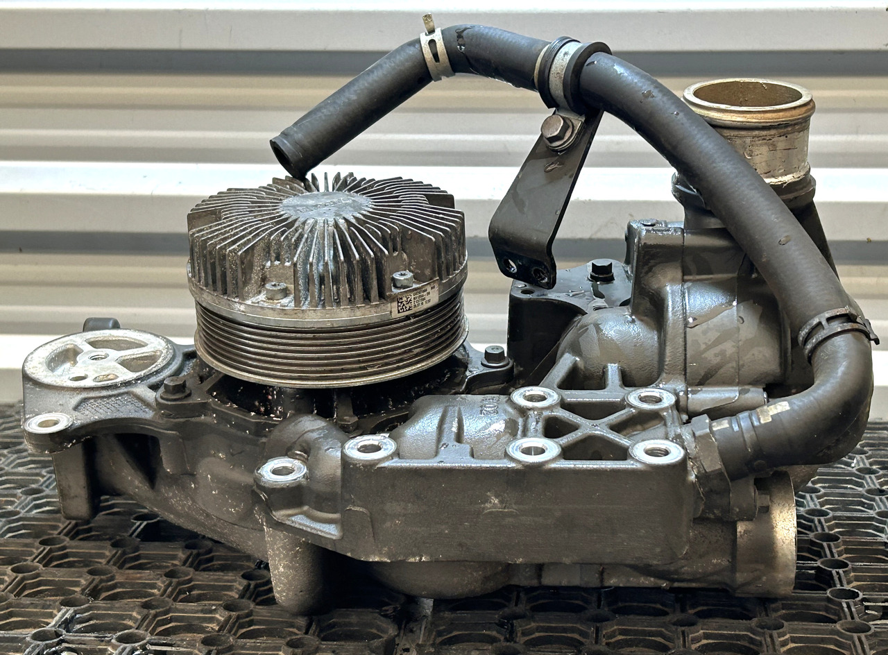 DAF DAF XF 106 480 COOLANT PUMP - Помпа за охлаждаща течност: снимка 5 DAF DAF XF 106 480 COOLANT PUMP - Помпа за охлаждаща течност: снимка 5