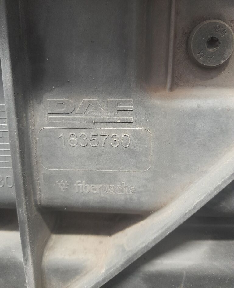 DAF XF 106 1835730 DAF truck - Капо за Камион: снимка 4 DAF XF 106 1835730 DAF truck - Капо за Камион: снимка 4
