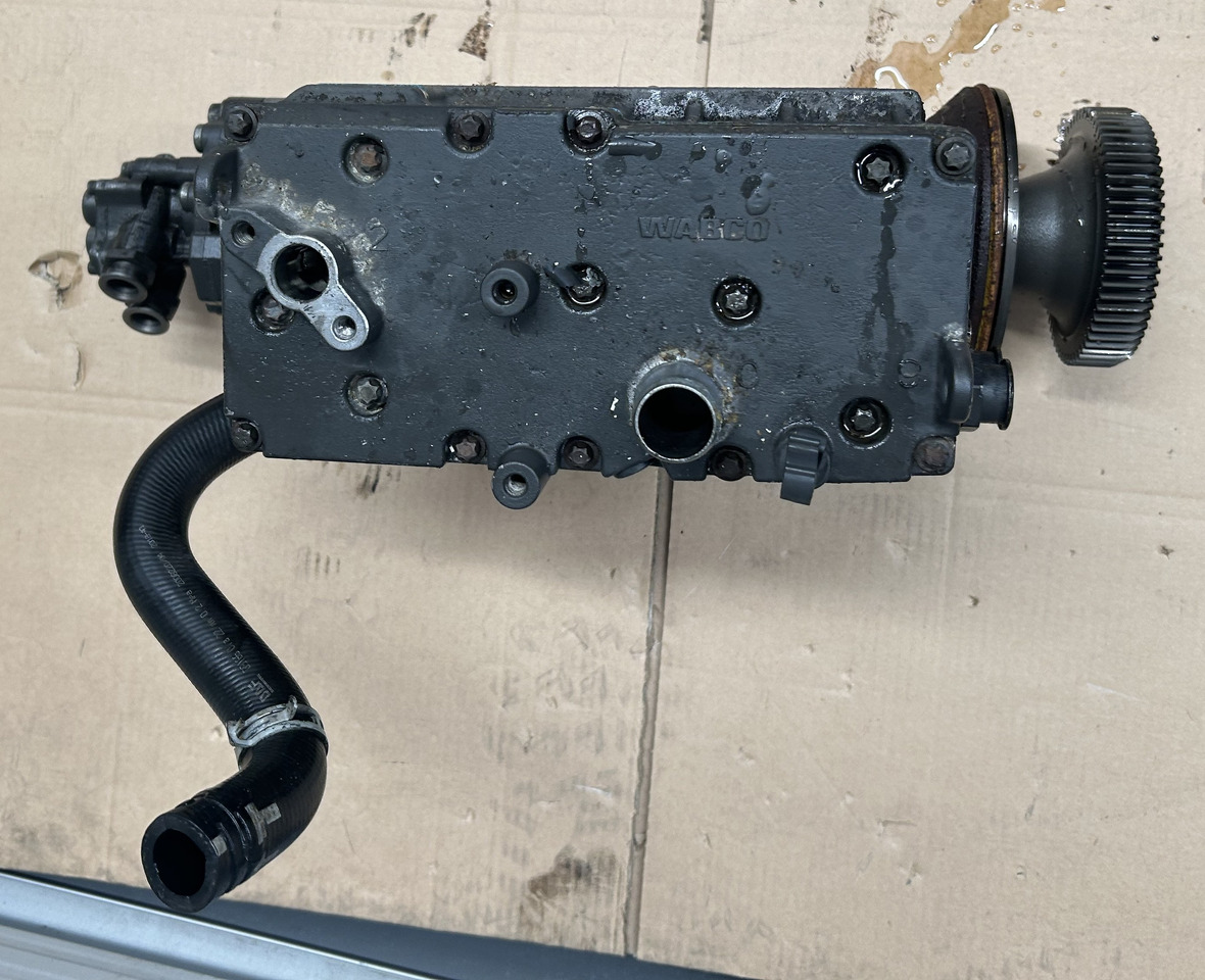 DAF XF 106 480 AIR COMPRESSOR + POWER STEERING PUMP + FUEL PUMP - Компресор: снимка 2 DAF XF 106 480 AIR COMPRESSOR + POWER STEERING PUMP + FUEL PUMP - Компресор: снимка 2