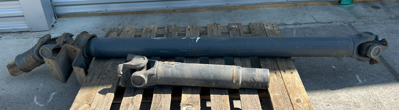 DAF XF 106 480 DRIVE SHAFT - Карданні вали: снимка 1 DAF XF 106 480 DRIVE SHAFT - Карданні вали: снимка 1