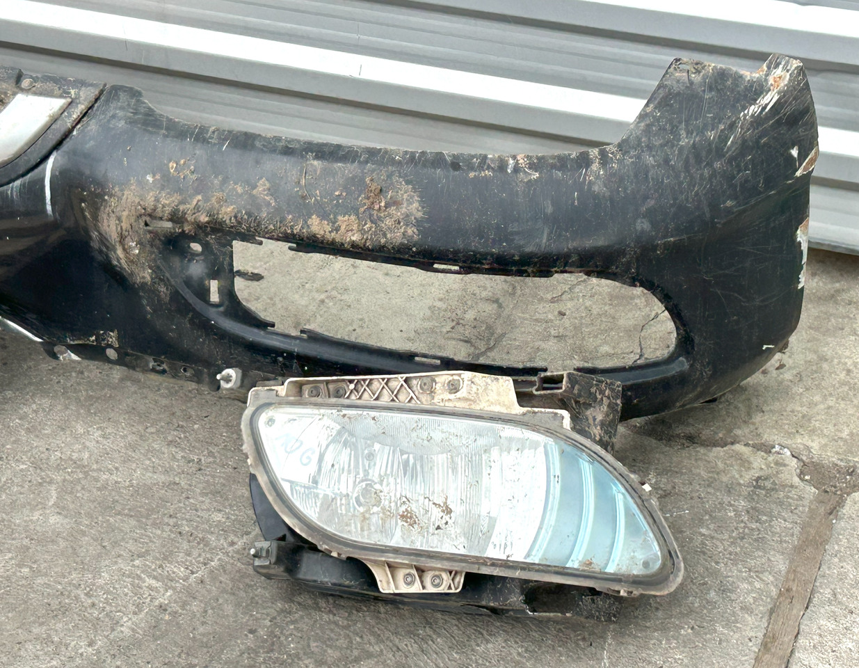 DAF XF 106 480 FRONT BUMPER WITH HALOGENS - Броня: снимка 4 DAF XF 106 480 FRONT BUMPER WITH HALOGENS - Броня: снимка 4