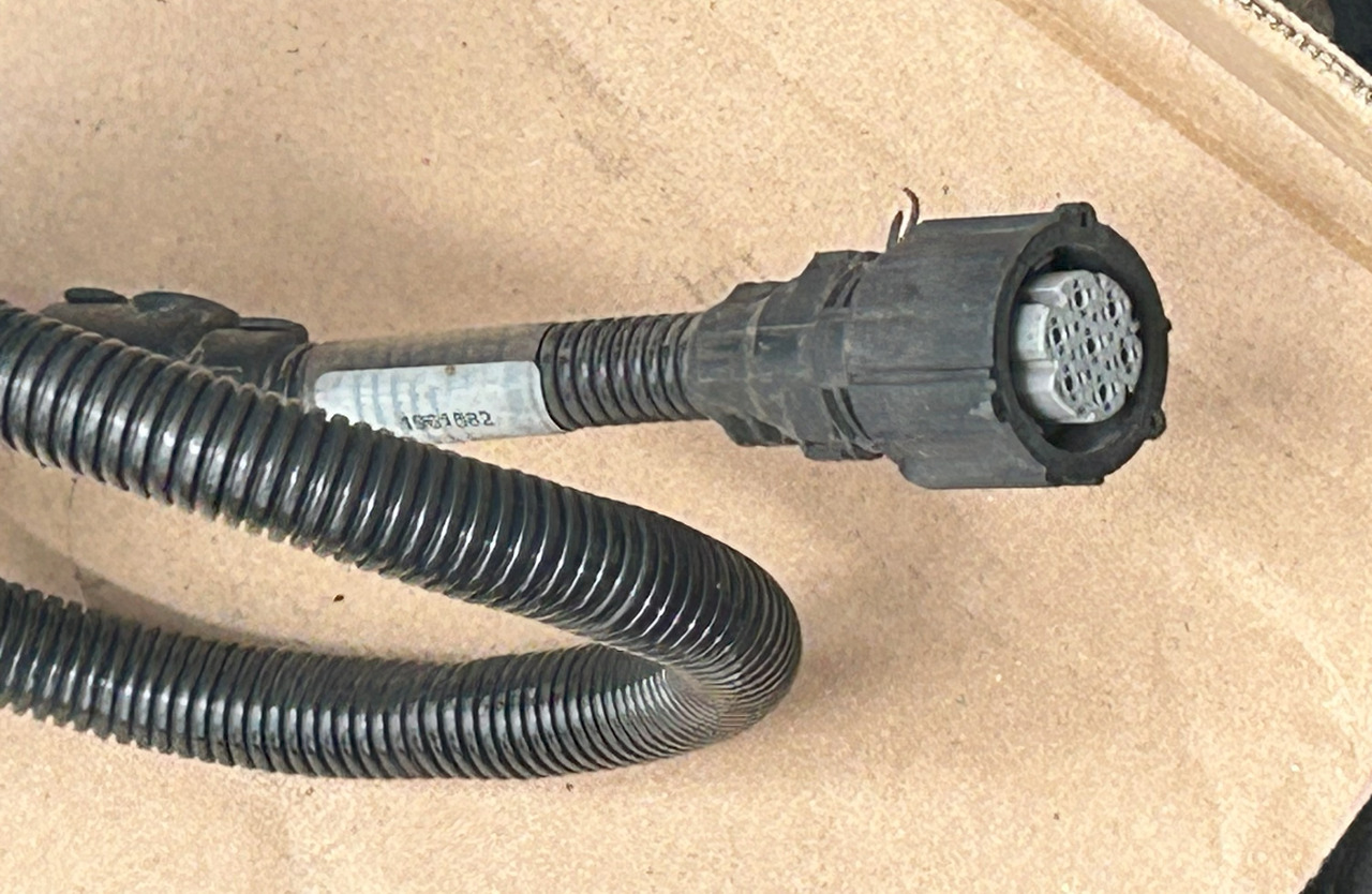 DAF XF 106 ELECTRICAL HARNESS - Кабели/ Жици: снимка 2 DAF XF 106 ELECTRICAL HARNESS - Кабели/ Жици: снимка 2