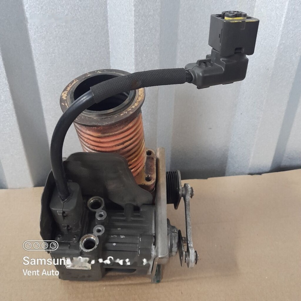 DAF XF 106 LIFT 2162360 EGR DAF XF 106 LIFT 2162360 truck - Двигател и части за Камион: снимка 2 DAF XF 106 LIFT 2162360 EGR DAF XF 106 LIFT 2162360 truck - Двигател и части за Камион: снимка 2