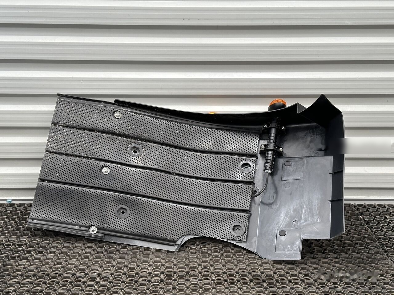 IVECO EUROCARGO 5801551254 IVECO 5801551254 R - Калник за Камион: снимка 4 IVECO EUROCARGO 5801551254 IVECO 5801551254 R - Калник за Камион: снимка 4