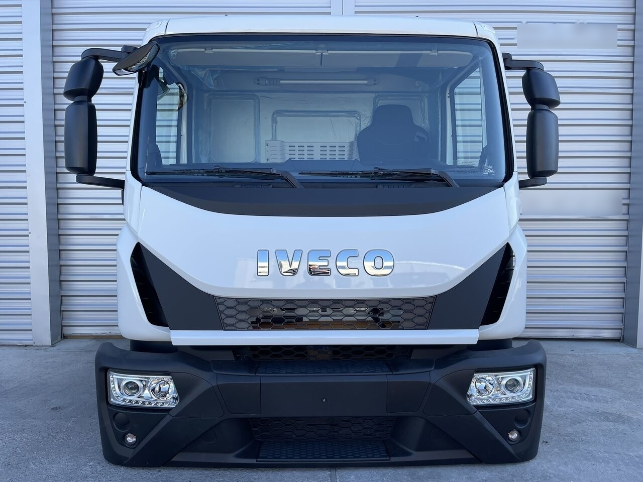 IVECO Eurocargo 75,120,150 for IVECO Eurocargo DAY cabine Fahrerhaus Cab - Кабина за Лек автомобил: снимка 5 IVECO Eurocargo 75,120,150 for IVECO Eurocargo DAY cabine Fahrerhaus Cab - Кабина за Лек автомобил: снимка 5