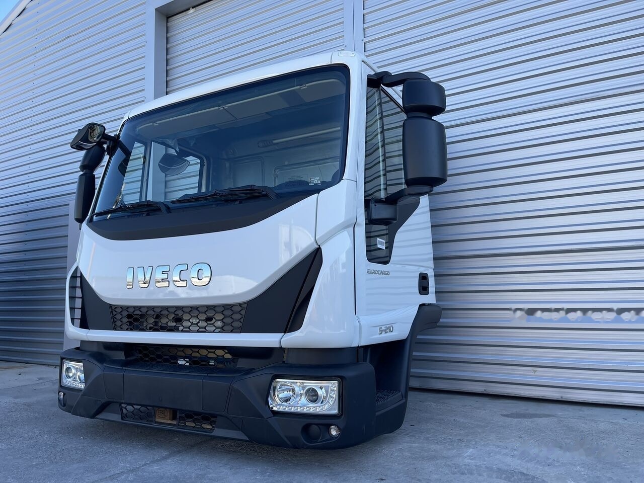 IVECO Eurocargo for IVECO Eurocargo DAY cabine - Кабина за Лек автомобил: снимка 1 IVECO Eurocargo for IVECO Eurocargo DAY cabine - Кабина за Лек автомобил: снимка 1